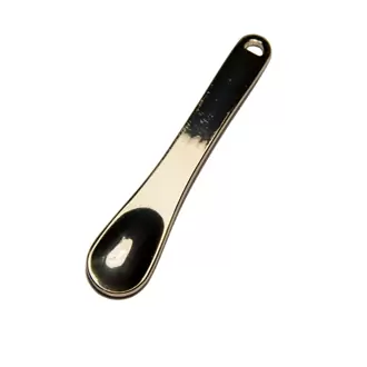 Metalinė mentelė veido kremui